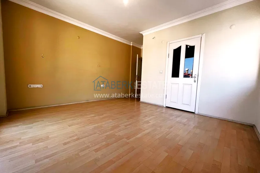 Purchase Large duplex in the center of Alanya with mountain views 13 
