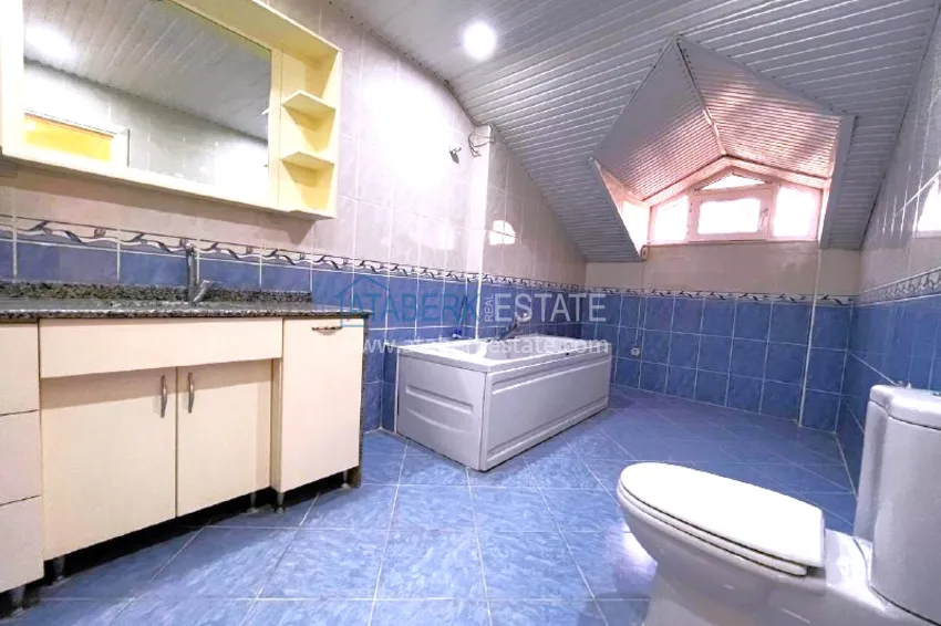 Purchase Large duplex in the center of Alanya with mountain views 15 