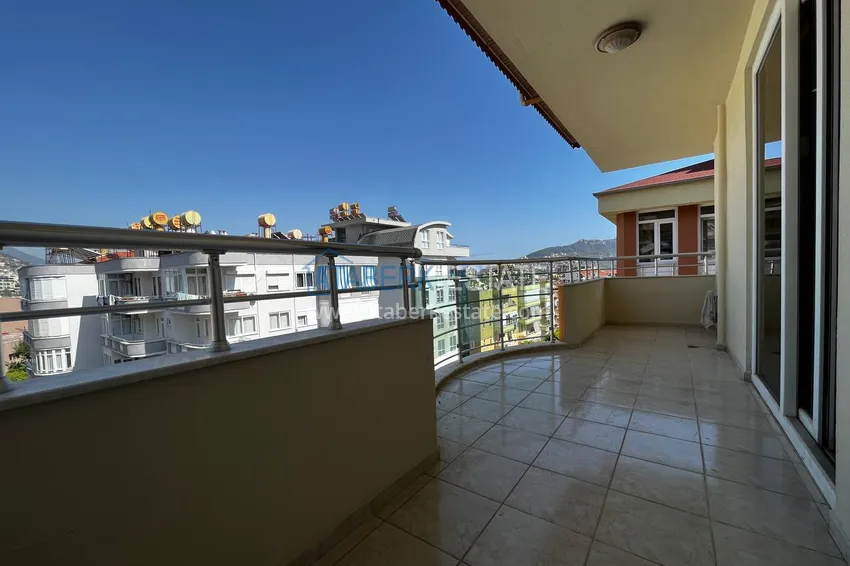 Purchase Large duplex in the center of Alanya with mountain views 17 
