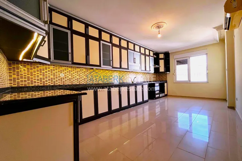 Purchase Large duplex in the center of Alanya with mountain views 23 