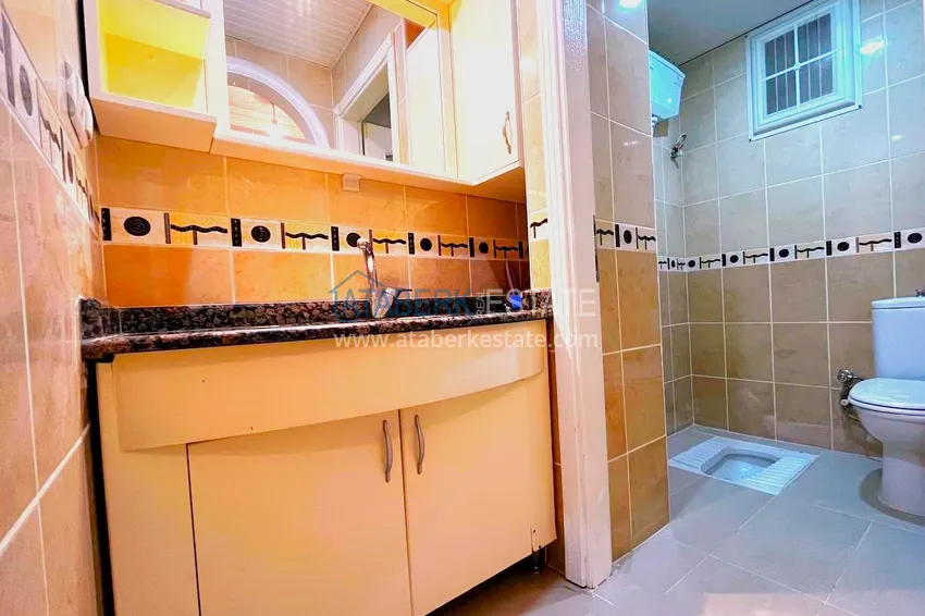 Purchase Large duplex in the center of Alanya with mountain views 25 