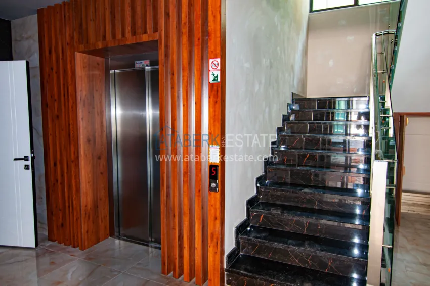 Apartment in Mahmutlar with furniture and sea views, on the beachfront 15 