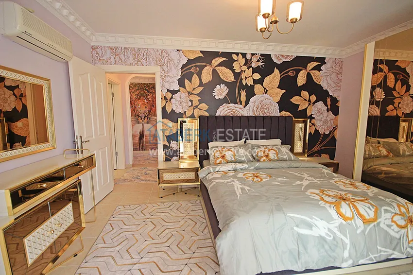 Purchase Apartment in Mahmutlar with author's renovation, glazed balconies and sea views 12 