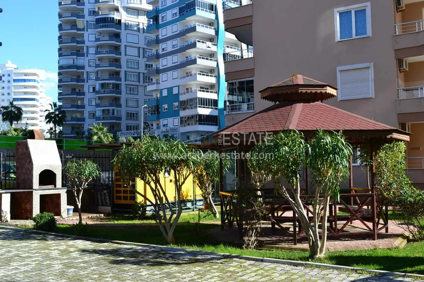 Apartment in Mahmutlar with author's renovation, glazed balconies and sea views 14 