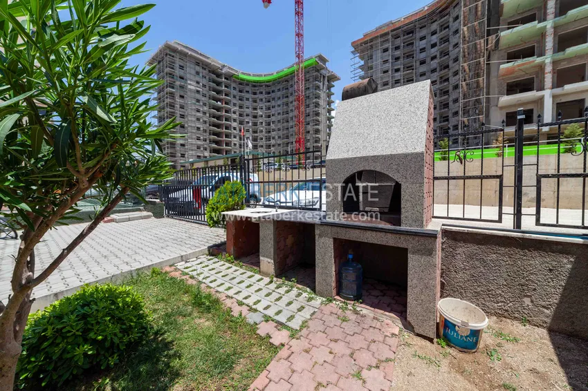 Apartment in Mahmutlar with author's renovation, glazed balconies and sea views 16 