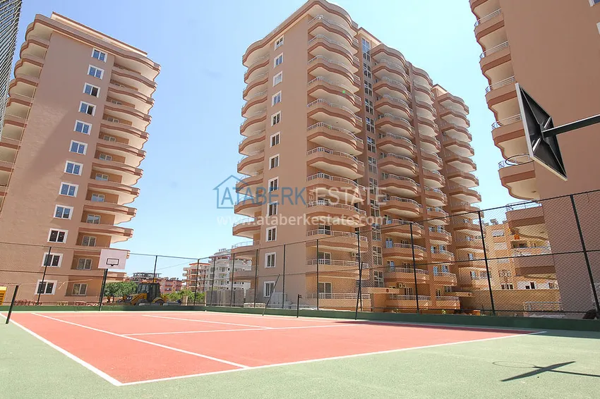 Apartment in Mahmutlar with author's renovation, glazed balconies and sea views 19 