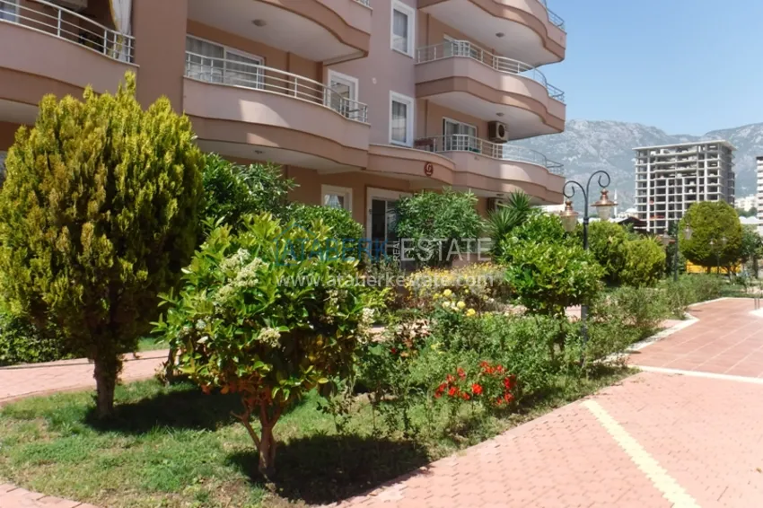 Apartment in Mahmutlar with author's renovation, glazed balconies and sea views 22 