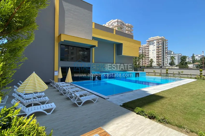 Furnished apartment in Mahmutlar with a separate kitchen and a glazed balcony 1 