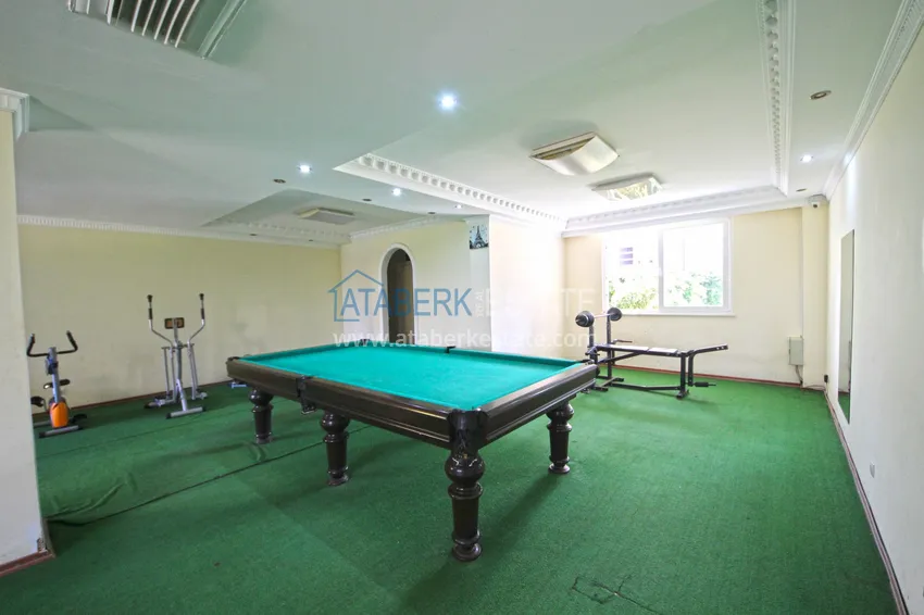 Apartment in Mahmutlar with author's renovation, glazed balconies and sea views 27 