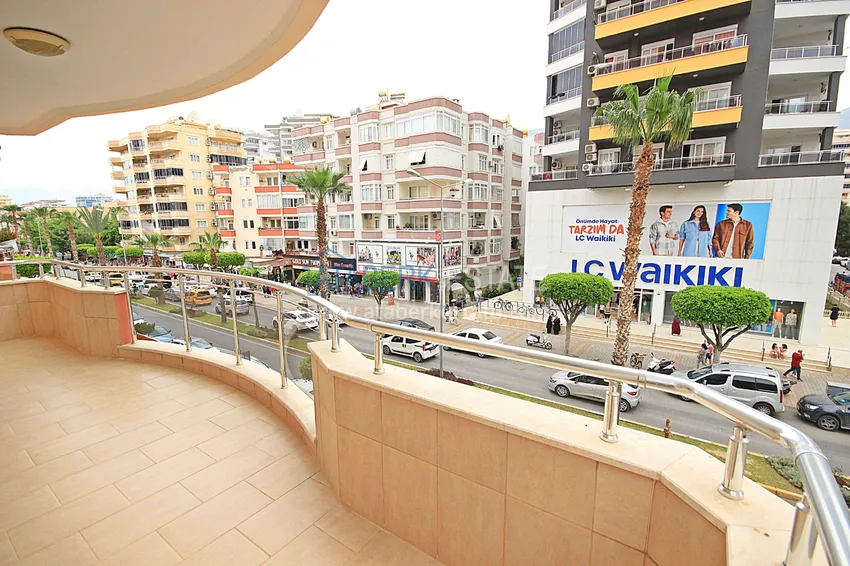 Purchase  Furnished apartment in Mahmutlar in a complex on the first coast 26 
