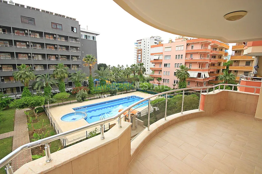Purchase  Furnished apartment in Mahmutlar in a complex on the first coast 30 