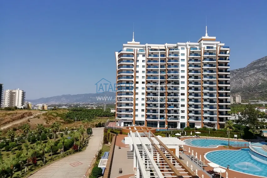 Furnished apartment in Mahmutlar with sea and mountain views 2 