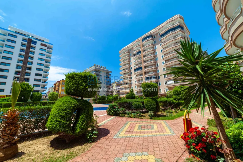 Apartment in Mahmutlar with author's renovation, glazed balconies and sea views 5 