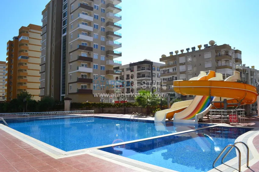 Apartment in Mahmutlar with author's renovation, glazed balconies and sea views 6 