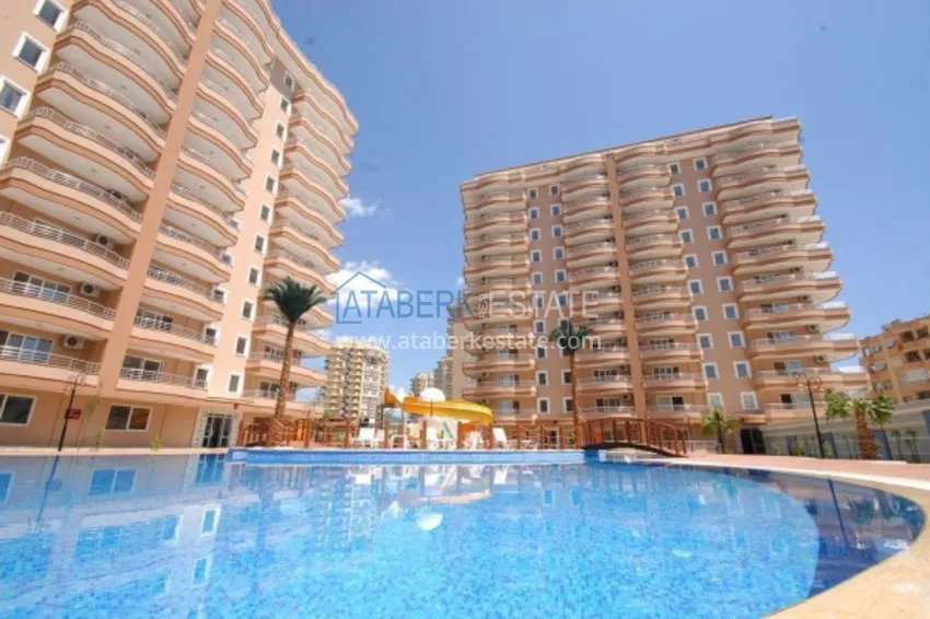 Apartment in Mahmutlar with author's renovation, glazed balconies and sea views 9 