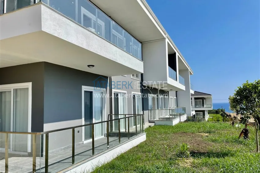 Apartment in Alanya Incekum district with a fine finish in a stylish residence of townhouses 1 