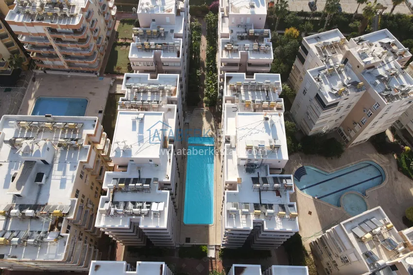 Apartment for rent in Mahmutlar in a complex on the beachfront  4 