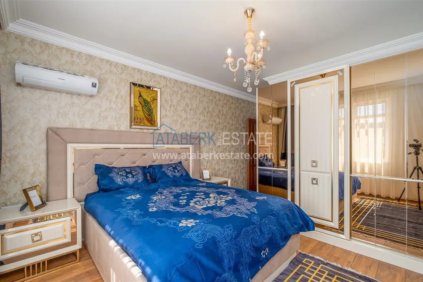 Purchase Four-room apartment in the center of Alanya in a modern residence 14 