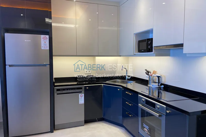 Purchase  Two-room apartment for rent in the center of Mahmutlar district 6 