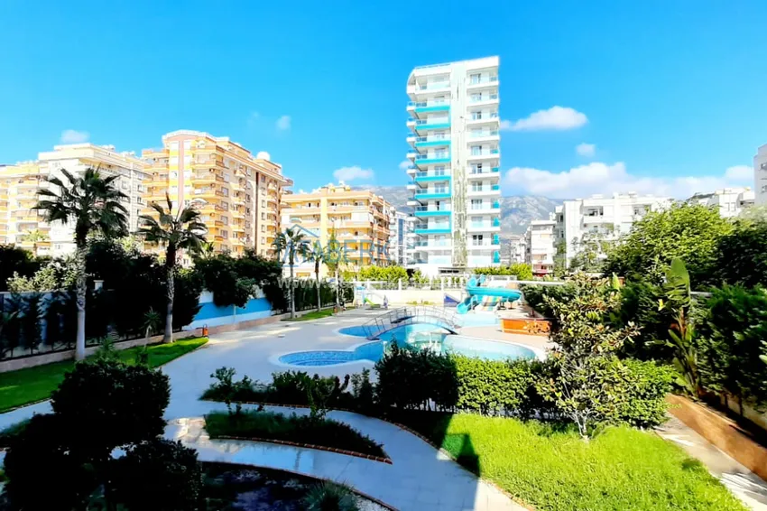 1+1 apartment for rent in Mahmutlar in a complex on the beachfront B26 1 