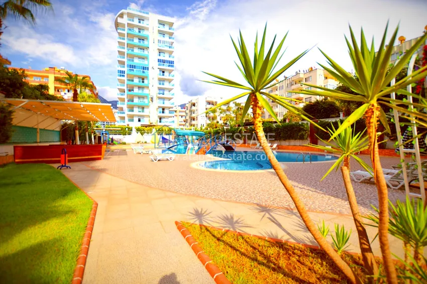 1+1 apartment for rent in Mahmutlar in a complex on the beachfront B26 4 