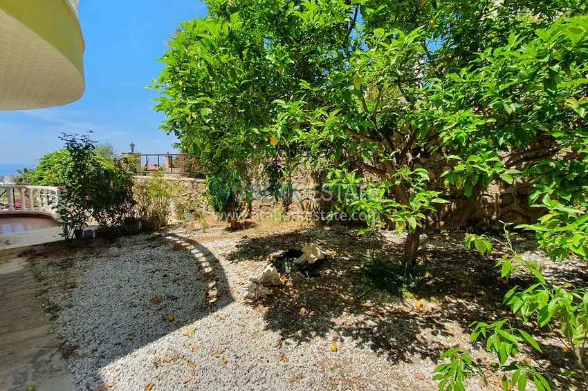 Villa in Kargicak furnished in gated community 10