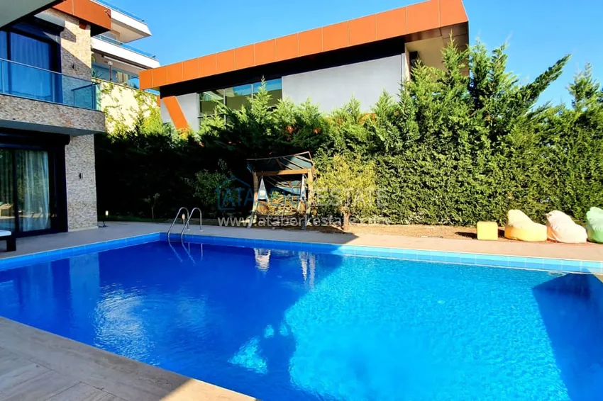A luxurious two-storey mansion with exceptional views Alanya - Bektash 2 