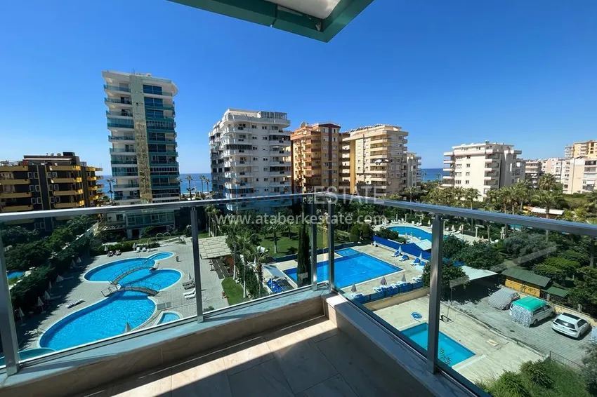 Purchase  1+1 apartment for rent in Mahmutlar in a complex on the beachfront B26 7 