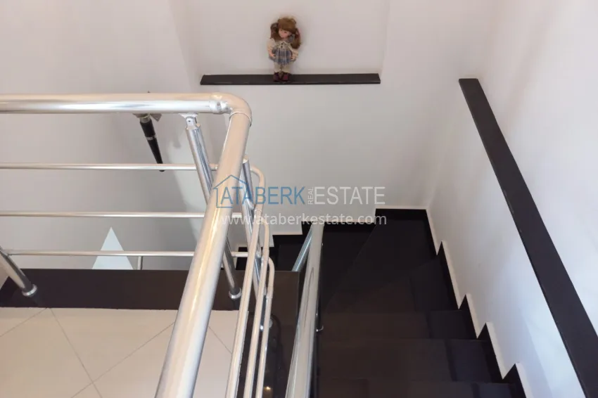 Purchase Compact 3+1 two-story penthouse with furniture in the Oba area. Real estate for a residence permit in Alanya 12 