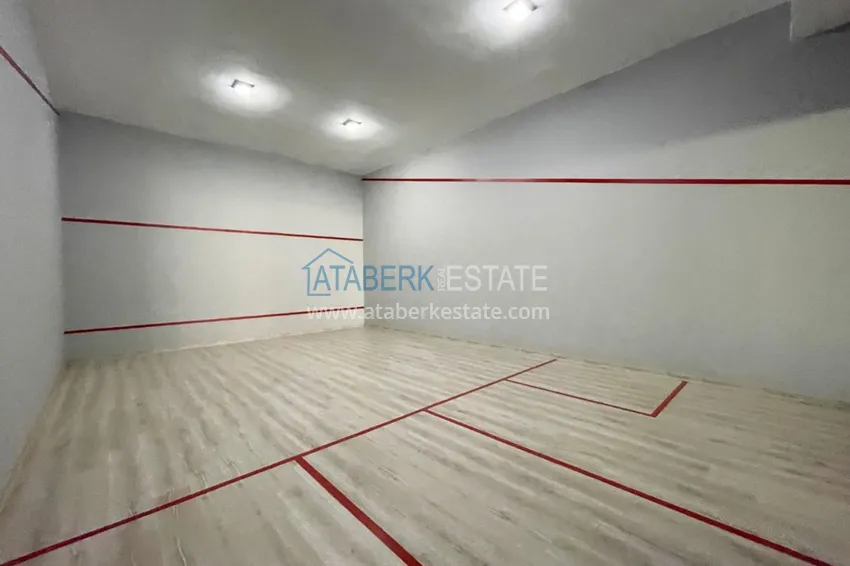 Apartments and penthouses in a new complex at prices from the developer 13 