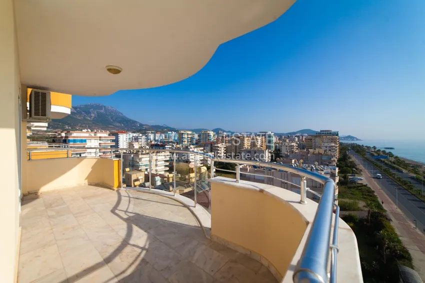 Purchase Apartment for rent in Mahmutlar on the first line with a magnificent view No. 33 19 