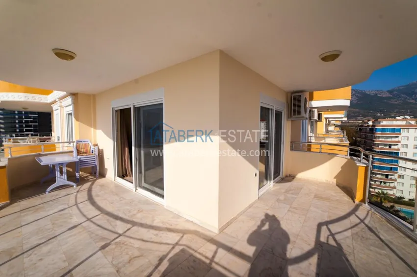 Purchase Apartment for rent in Mahmutlar on the first line with a magnificent view No. 33 20 