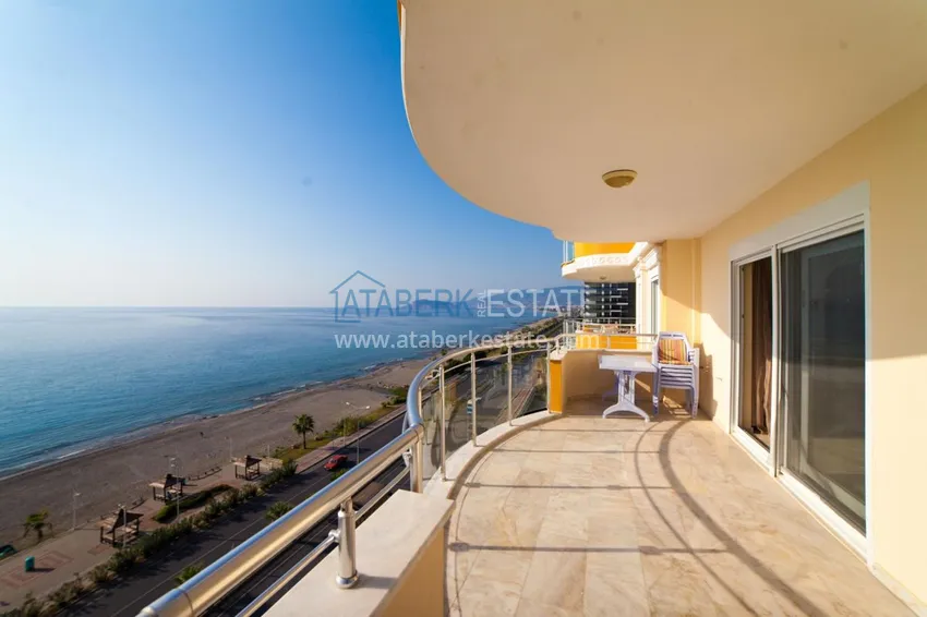 Purchase Apartment for rent in Mahmutlar on the first line with a magnificent view No. 33 22 