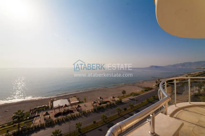 Purchase Apartment for rent in Mahmutlar on the first line with a magnificent view No. 33 30 