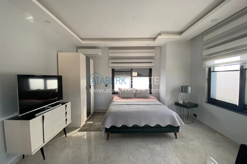Purchase  Luxurious duplex penthouse in the center of Alanya, Hajet area 26 