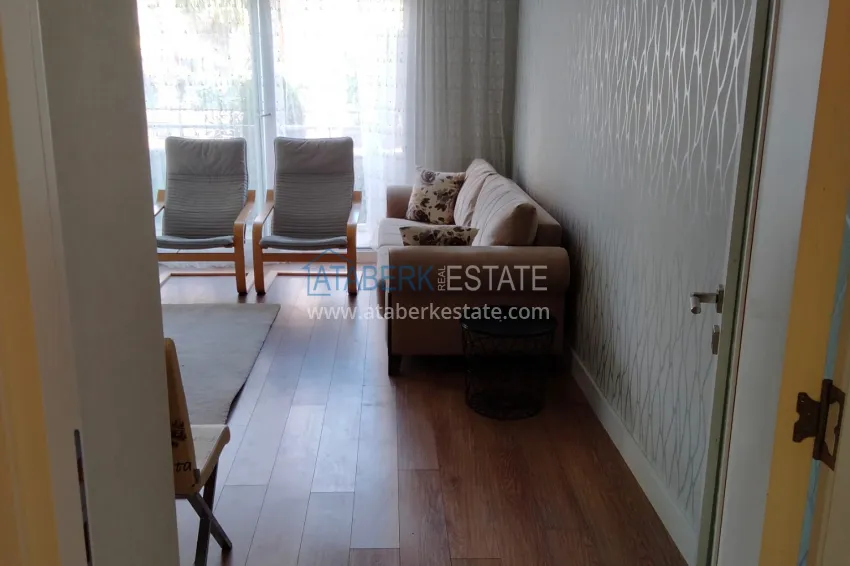 Purchase 2+1 apartment in Antalya with furniture, glazed balcony and gasification - Konyaalti district 3 
