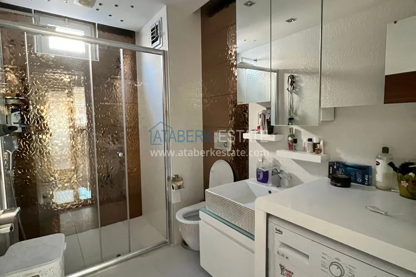Purchase  Furnished 2+1 apartment with mountain and sea views, Alanya center Cleopatra beach area 10 