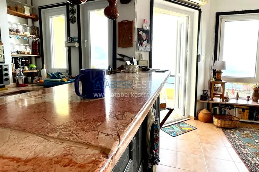 Purchase Authentic Turkish Style Apartment with Luxurious Open Sea View - Alanya Center, Kale 20 