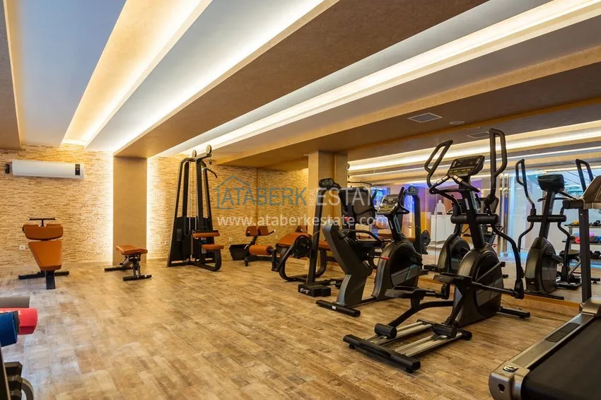 Furnished 2+1 apartment with mountain and sea views, Alanya center Cleopatra beach area 11 