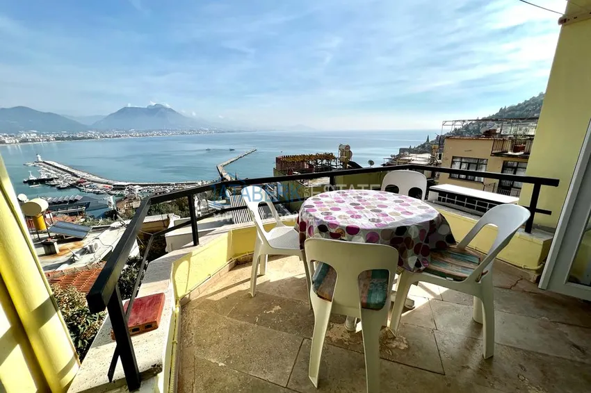 Purchase Authentic Turkish Style Apartment with Luxurious Open Sea View - Alanya Center, Kale 22 