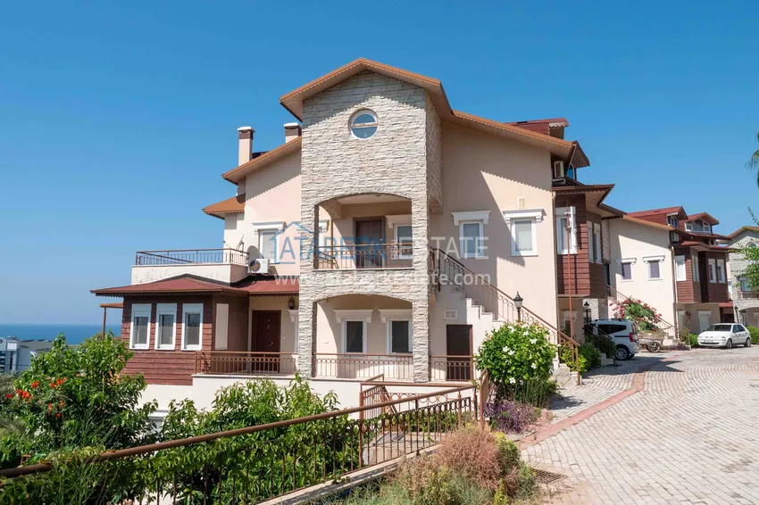Apartment with furniture, private sauna and sea view in a townhouse – Alanya, Avsallar 14 