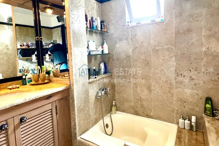 Purchase Authentic Turkish Style Apartment with Luxurious Open Sea View - Alanya Center, Kale 33 