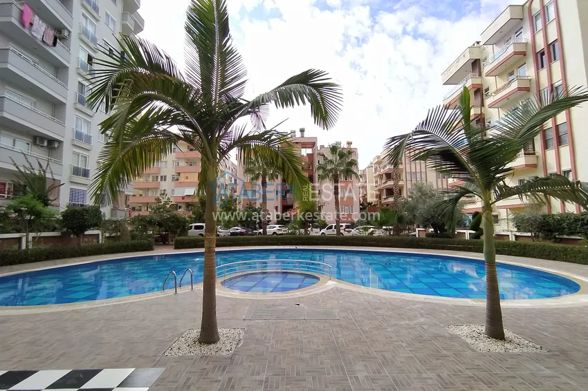 1+1 furnished apartment for rent in the center of Mahmutlar No. 4 3 