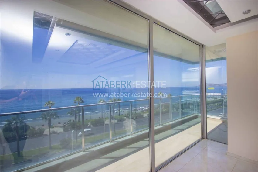 Purchase The 2+1 apartment in Mahmutlar is the first coastal one. Citizenship Real Estate 4