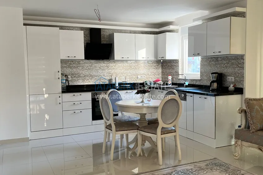 Purchase  Furnished 2+1 apartment with mountain and sea views, Alanya center Cleopatra beach area 4 