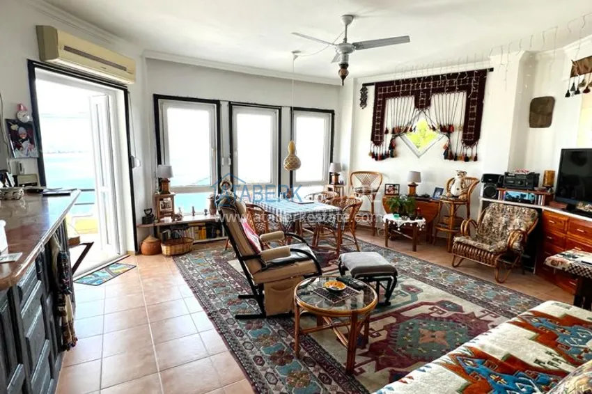 Purchase Authentic Turkish Style Apartment with Luxurious Open Sea View - Alanya Center, Kale 9 