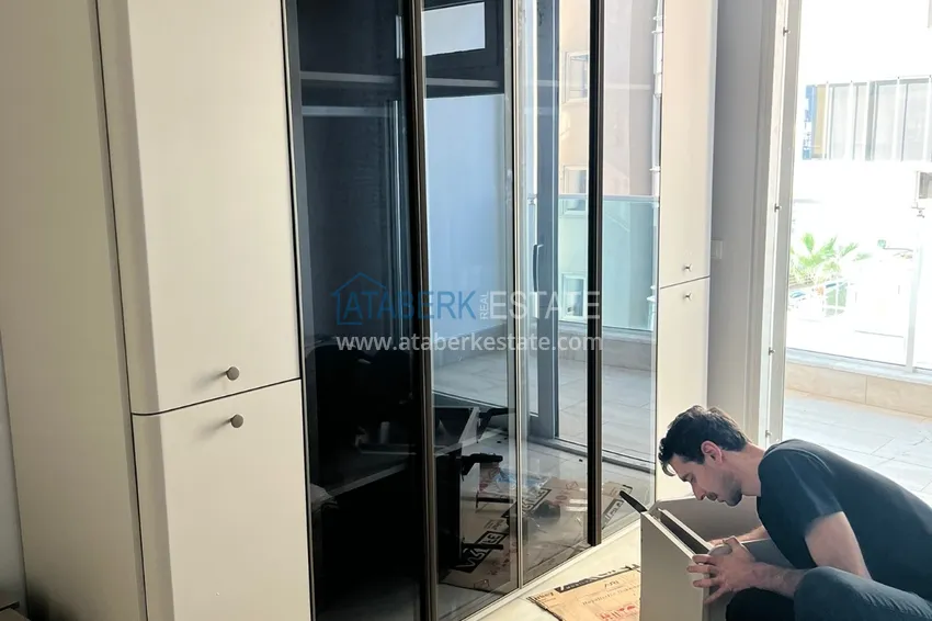 Purchase The 2+1 apartment in Mahmutlar is the first coastal one. Citizenship Real Estate 7