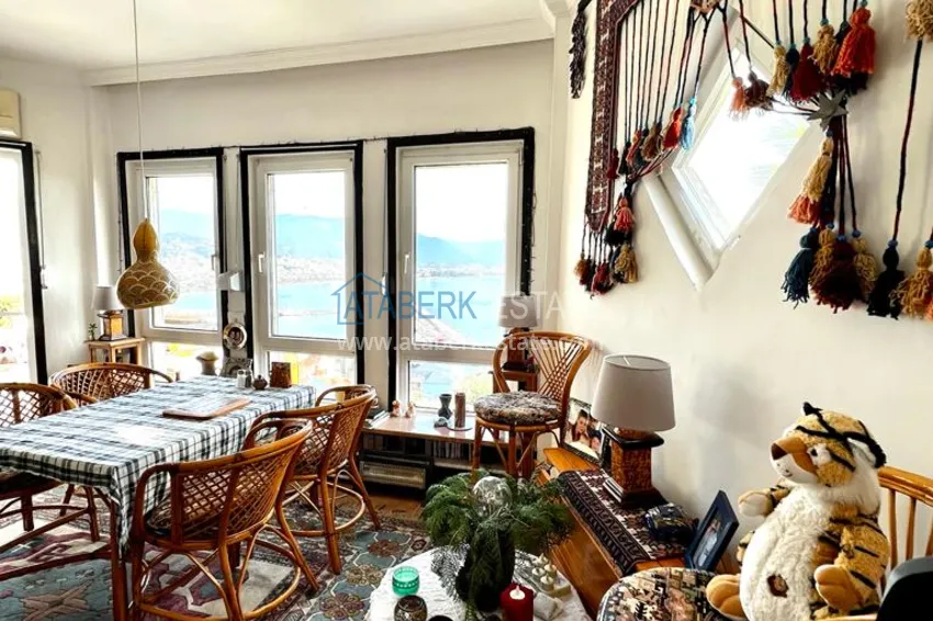 Purchase Authentic Turkish Style Apartment with Luxurious Open Sea View - Alanya Center, Kale 10 