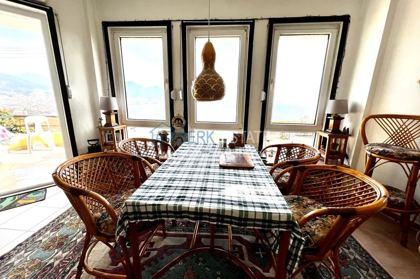 Purchase Authentic Turkish Style Apartment with Luxurious Open Sea View - Alanya Center, Kale 12 