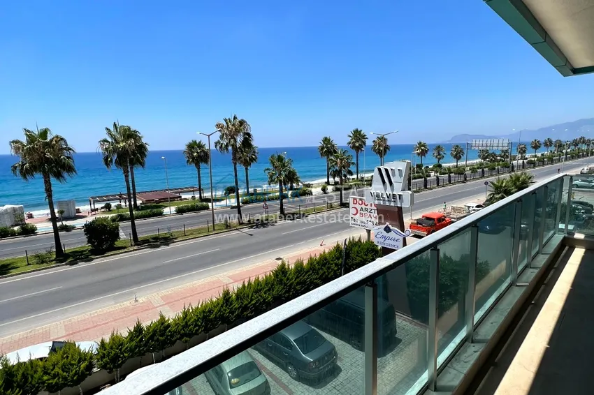 Purchase The 2+1 apartment in Mahmutlar is the first coastal one. Citizenship Real Estate 8